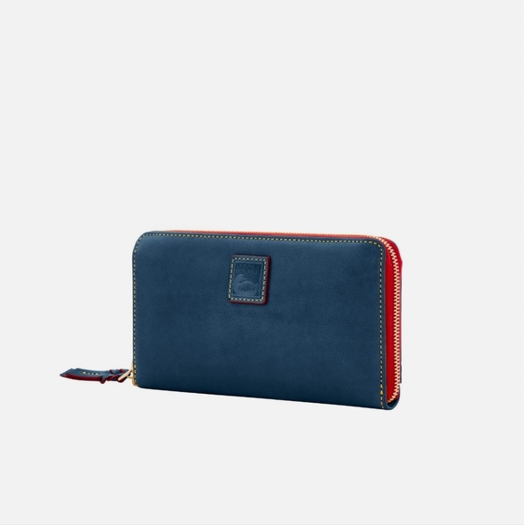 Nwt Dooney & Bourke Florentine Large Zip Around Wristlet Denim - Picture 2 of 3